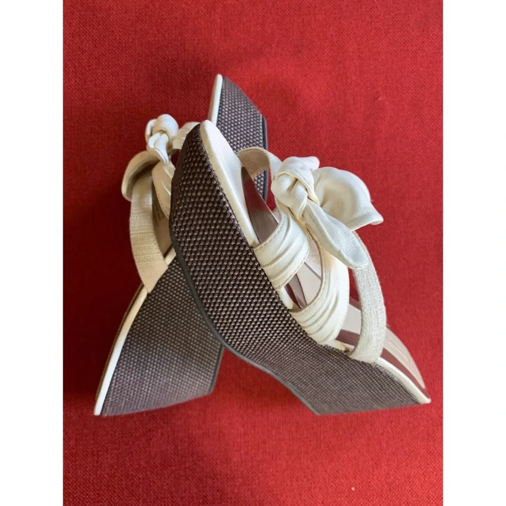 Max Studio off white wedge sandals 7
